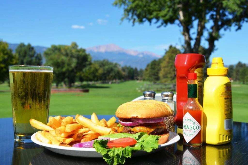 Charming Remodeled Golf Course Area Home Colorado Springs Esterno foto