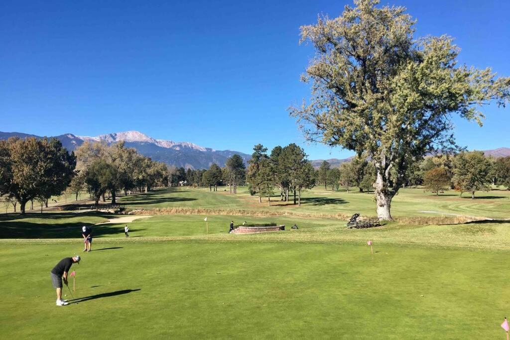 Charming Remodeled Golf Course Area Home Colorado Springs Esterno foto